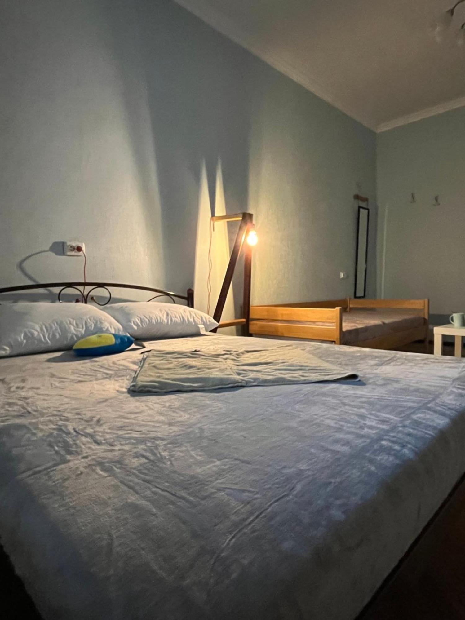 ArArAt-DESYATINNAYA Hostel KIEV Exterior foto