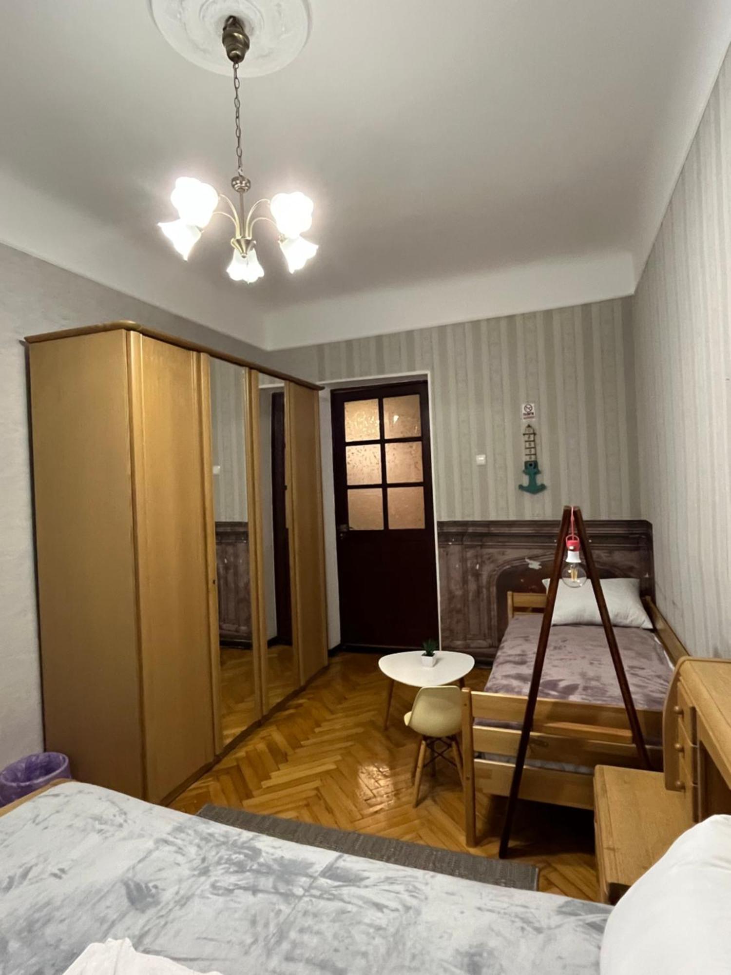 ArArAt-DESYATINNAYA Hostel KIEV Exterior foto